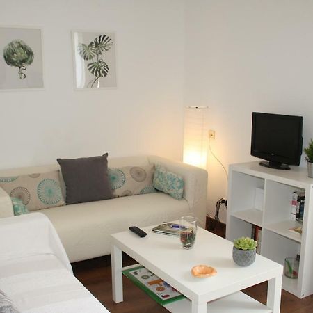 Apartamento Tia Maria Apartment Malaga Luaran gambar