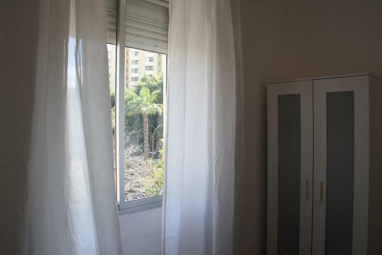 Apartamento Tia Maria Apartment Malaga Luaran gambar