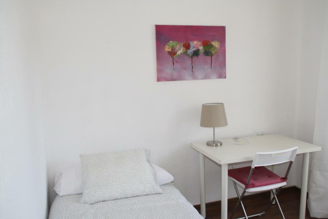Apartamento Tia Maria Apartment Malaga Luaran gambar