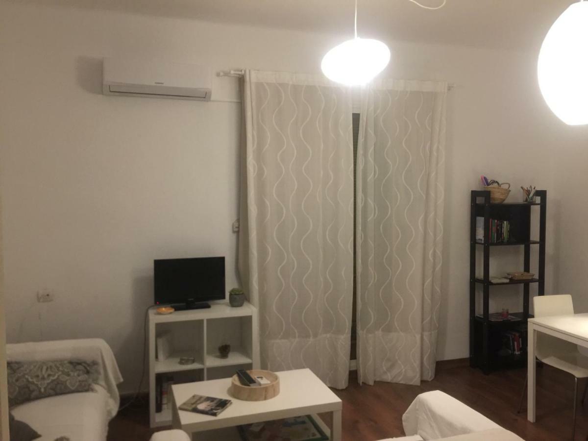 Apartamento Tia Maria Apartment Malaga Luaran gambar